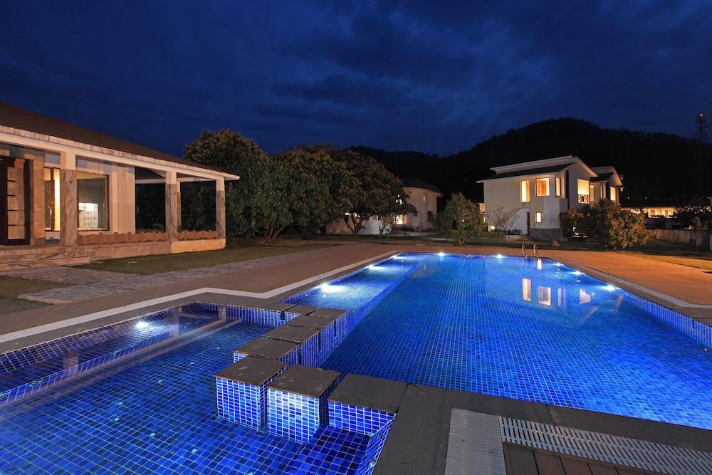 Lemon Tree Premier, Corbett Otel Ramnagar  Dış mekan fotoğraf