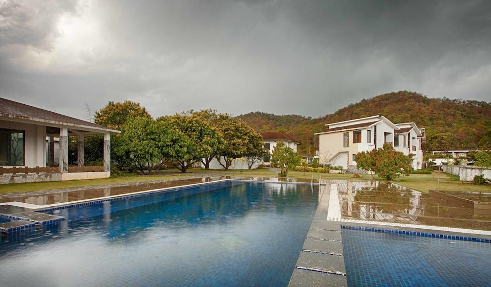 Lemon Tree Premier, Corbett Otel Ramnagar  Dış mekan fotoğraf